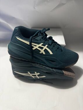 Asics Men's GEL-Resolution X Tennis Shoes   New/returned. Size 10.5
